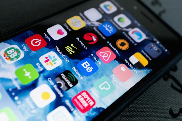 Welche Trends beeinflussen die Entwicklung von Smartphones in der Zukunft?